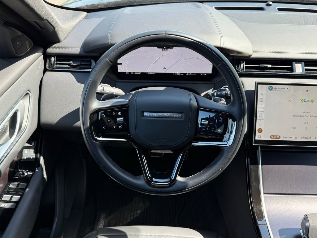 Certified 2026 Land Rover Range Rover Velar Dynamic SE AWD/4WD image 16