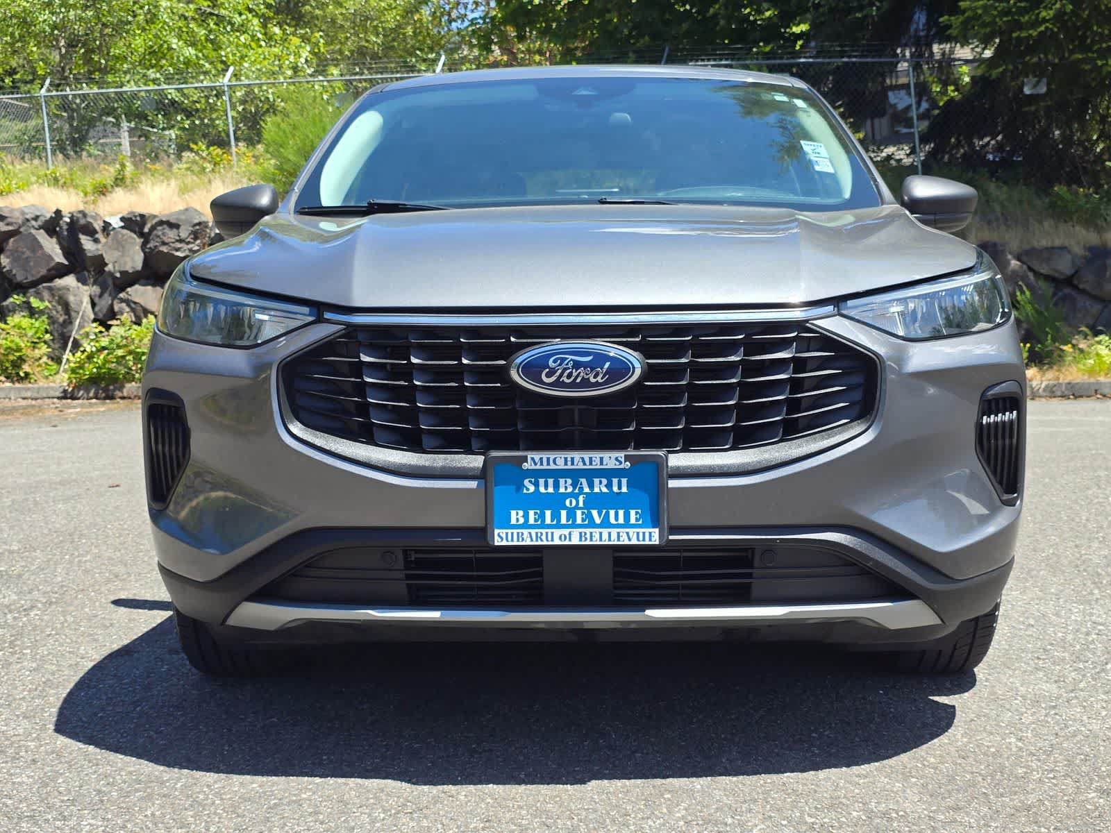 Used 2024 Ford Escape Active AWD/4WD image 5