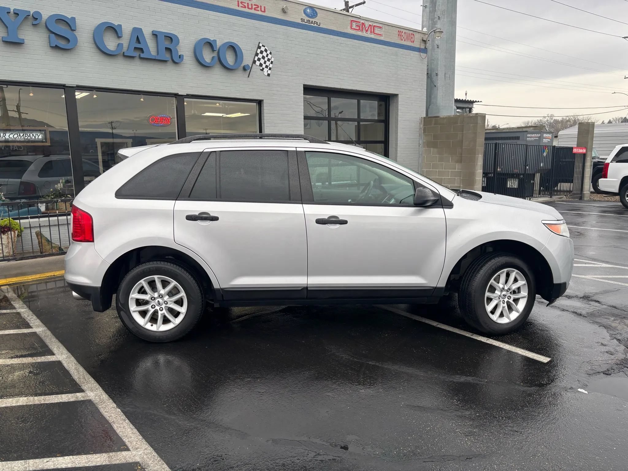 Used 2013 Ford Edge SE FWD image 5