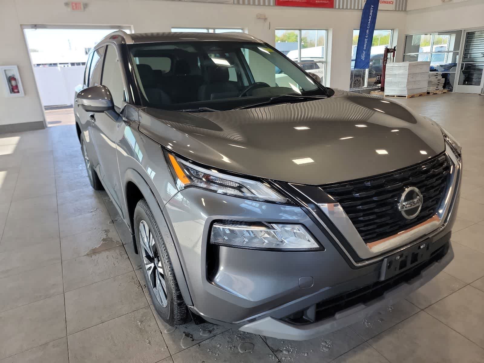 Used 2021 Nissan Rogue SV AWD/4WD image 4