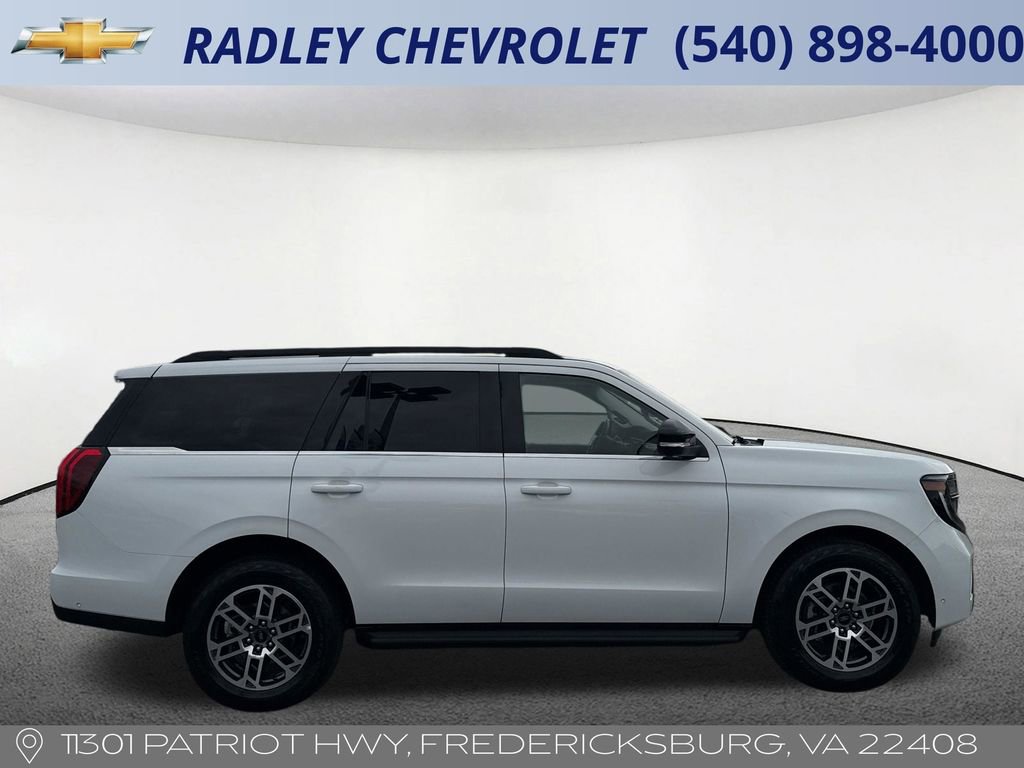 Used 2025 Ford Expedition Active AWD/4WD image 20