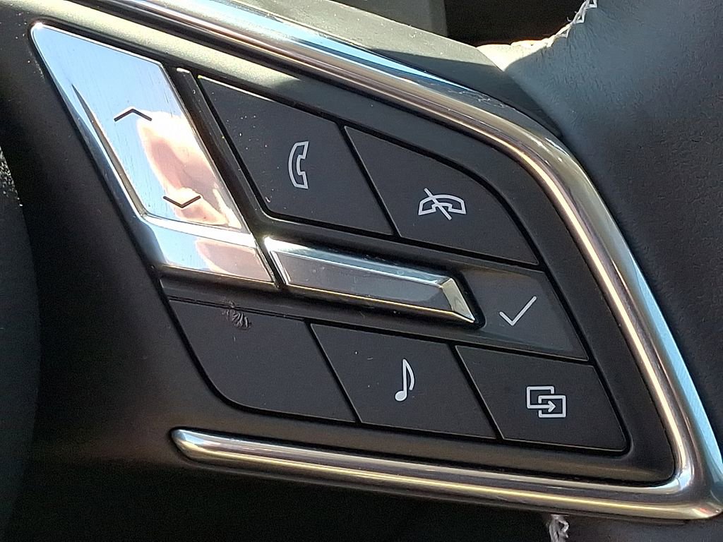 Used 2025 Buick Envision Sport Touring image 22