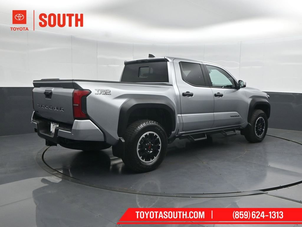 Used 2025 Toyota Tacoma TRD Off-Road w/ TRD Off Road Upgrade Package image 2