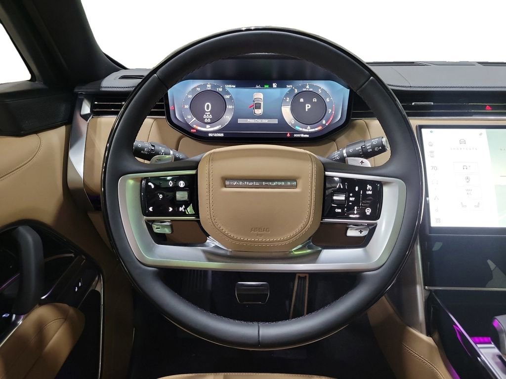 New 2025 Land Rover Range Rover Long Wheelbase SE image 24