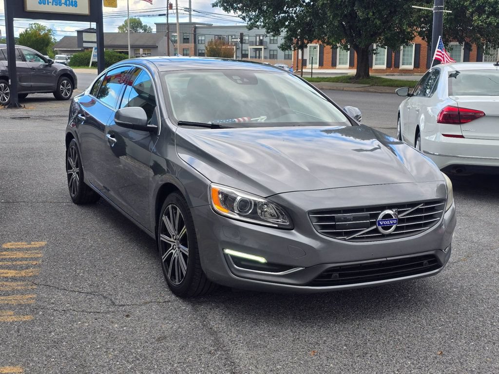 Used 2018 Volvo S60 T5 Inscription Platinum w/ Climate Package FWD image 3