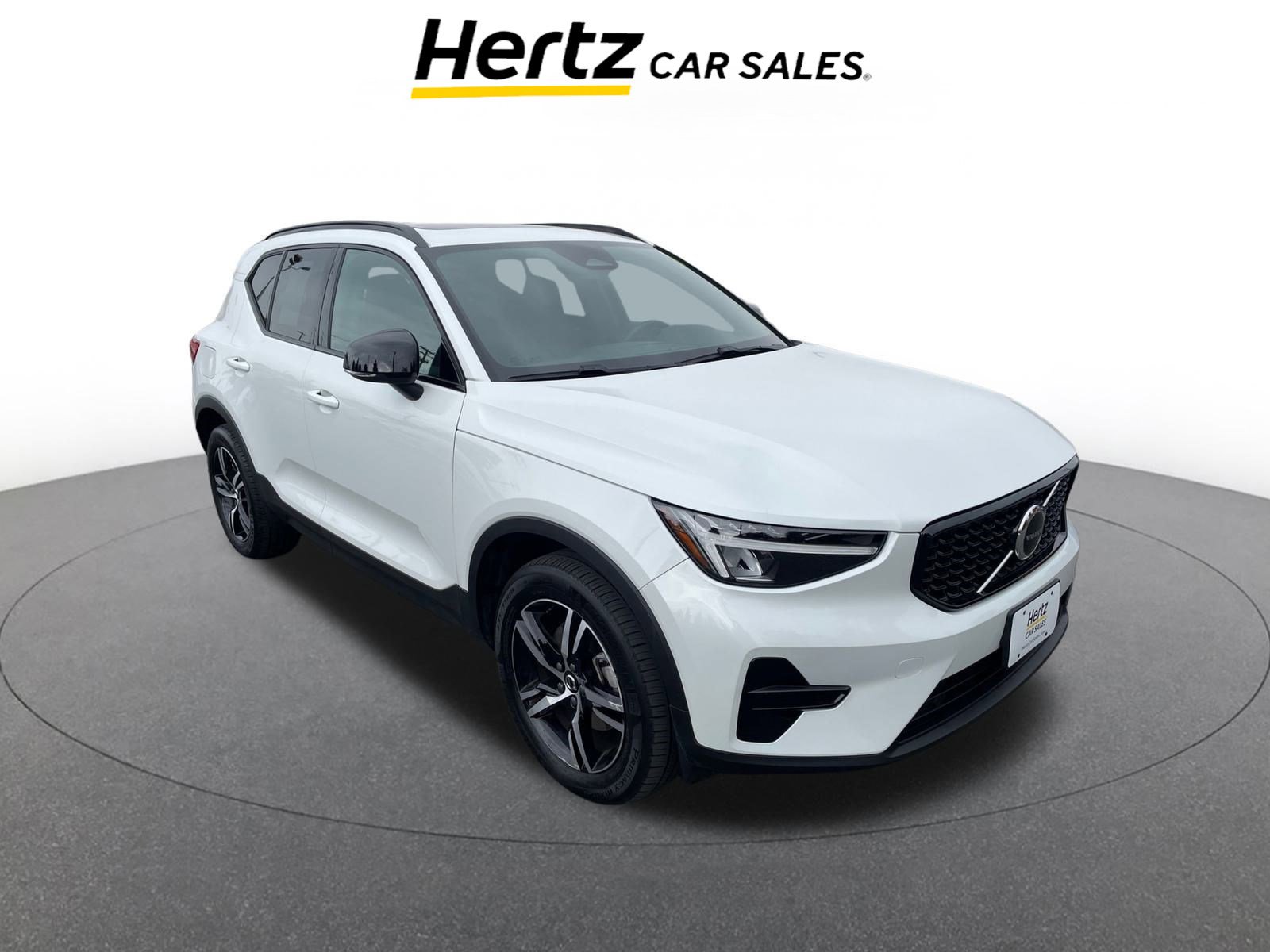 Used 2024 Volvo XC40 B5 Core