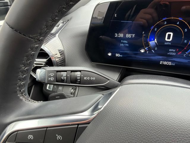 Used 2025 Chevrolet Equinox LT w/ Safety and Technology Package FWD image 27
