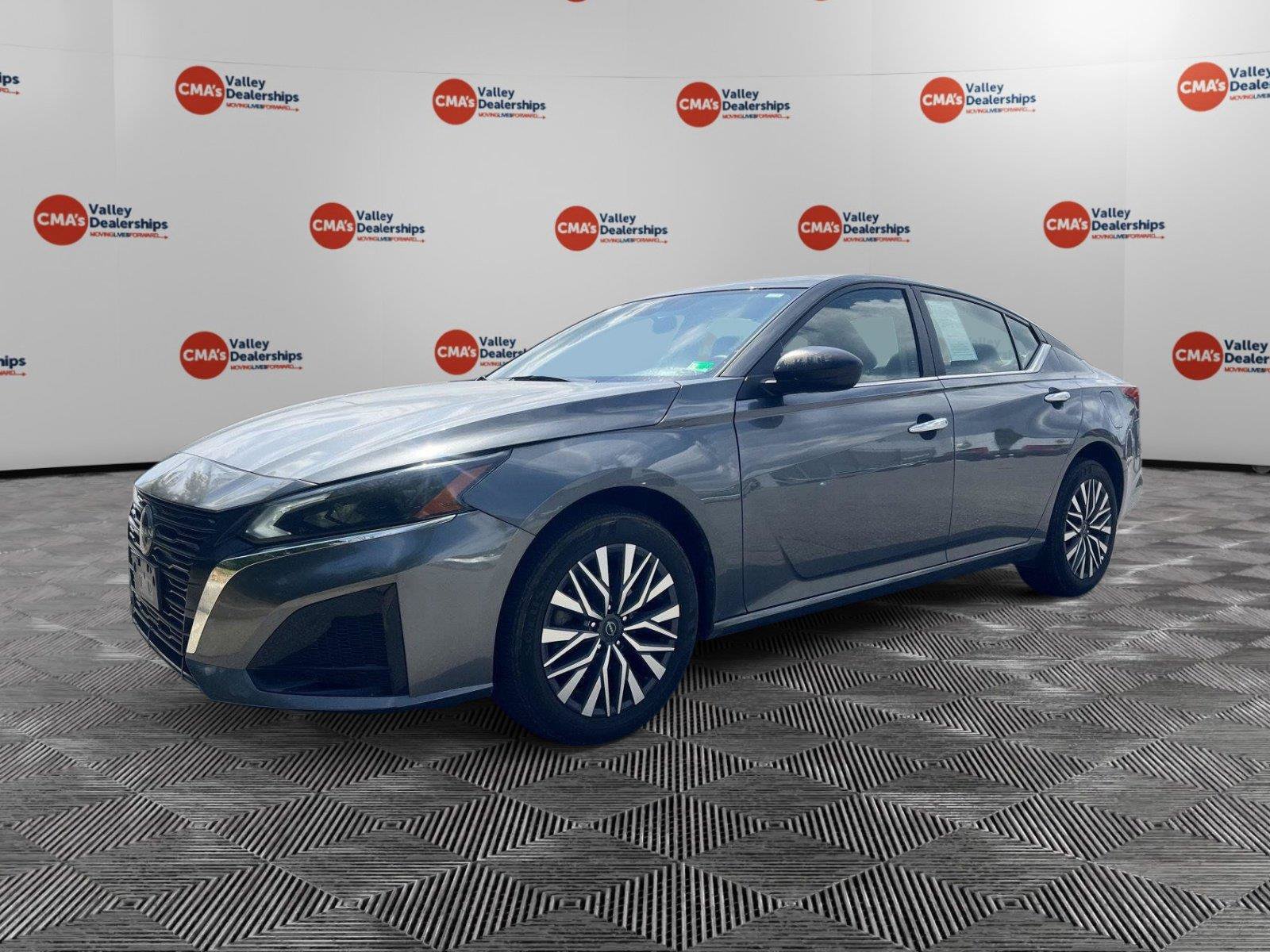 Used 2025 Nissan Altima 2.5 SV
