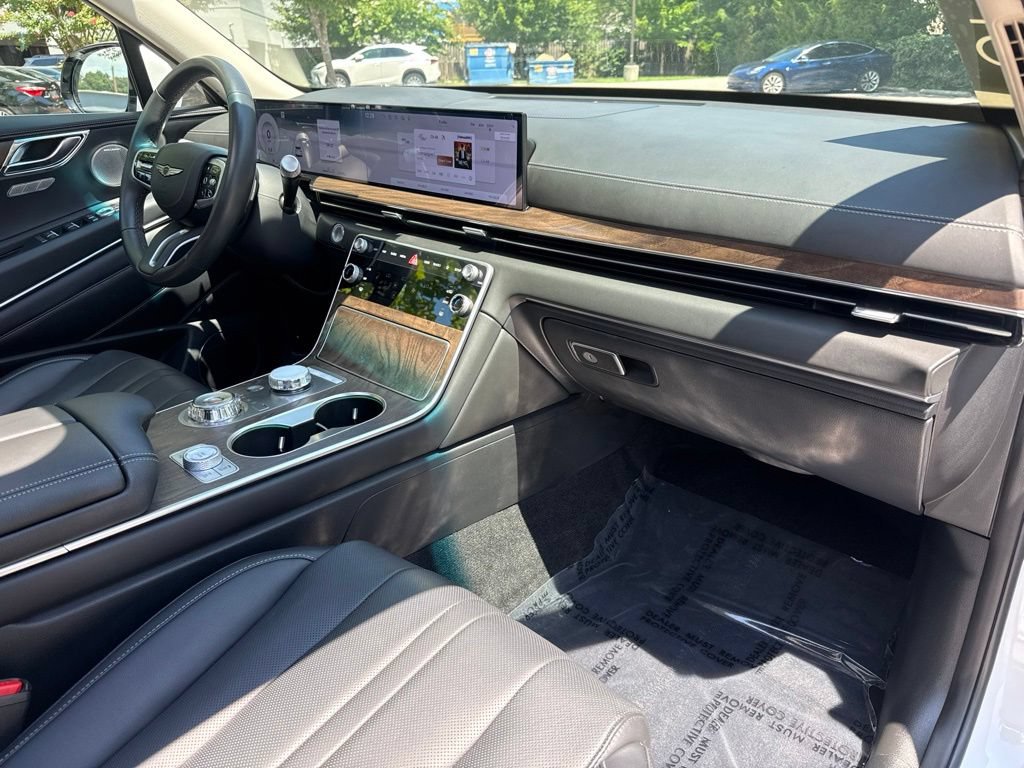 Certified 2025 Genesis GV80 2.5T Advanced AWD/4WD image 33
