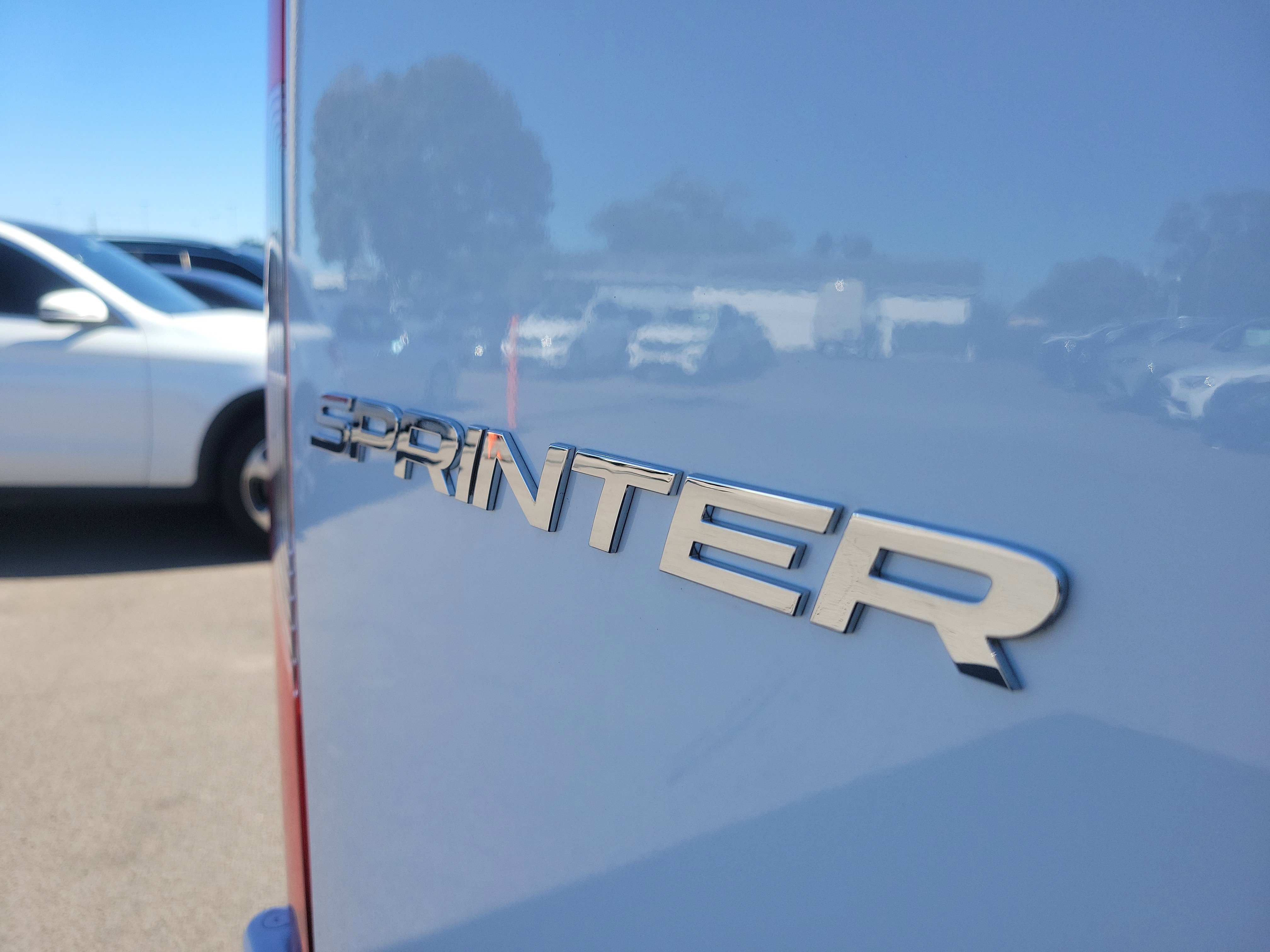 Used 2025 Mercedes-Benz Sprinter 2500 image 6