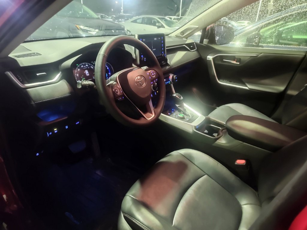 Used 2019 Toyota RAV4 Limited AWD/4WD image 8