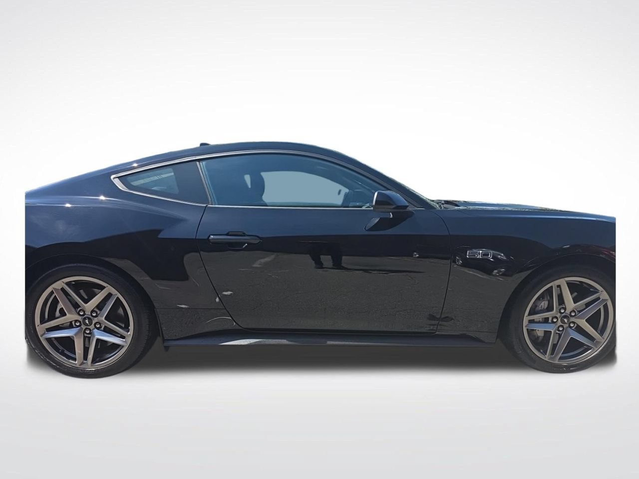 Used 2025 Ford Mustang GT RWD image 8