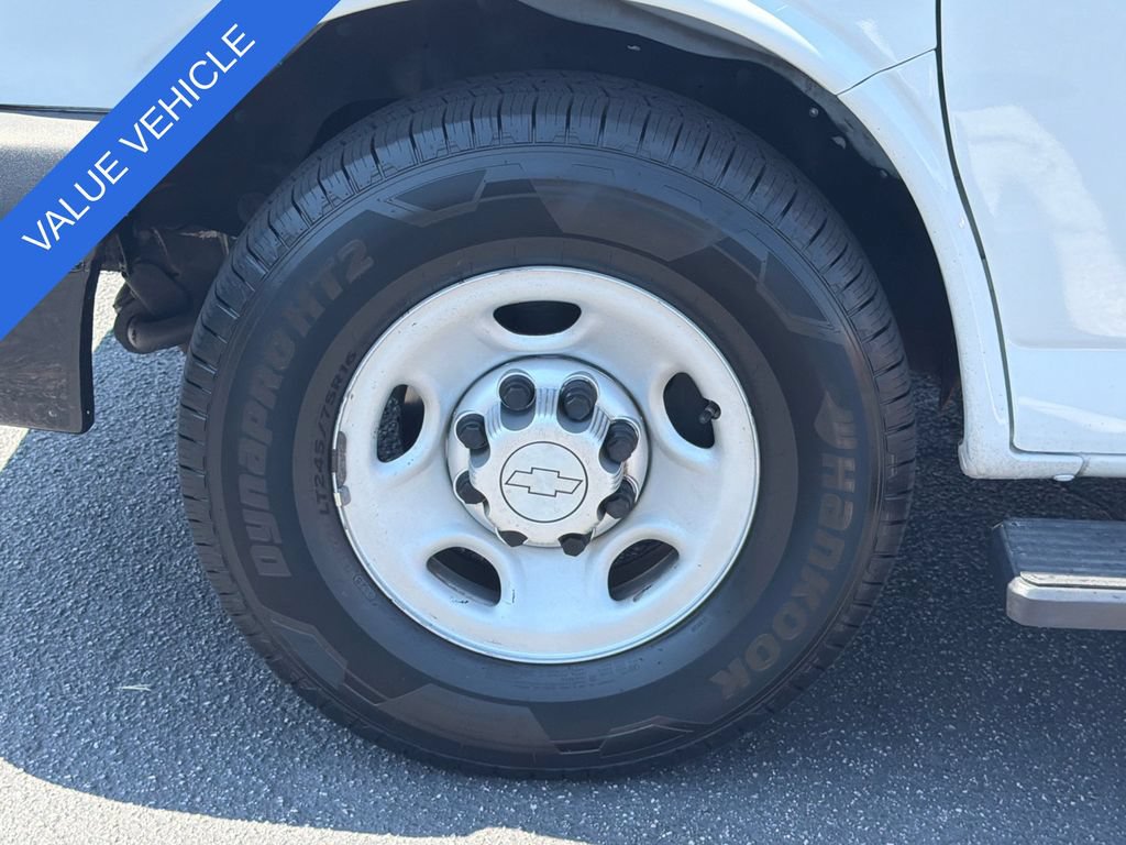 Used 2016 Chevrolet Express 2500 LS RWD image 12