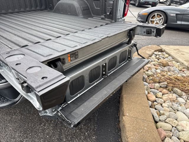 Used 2025 GMC Sierra 1500 Elevation image 15