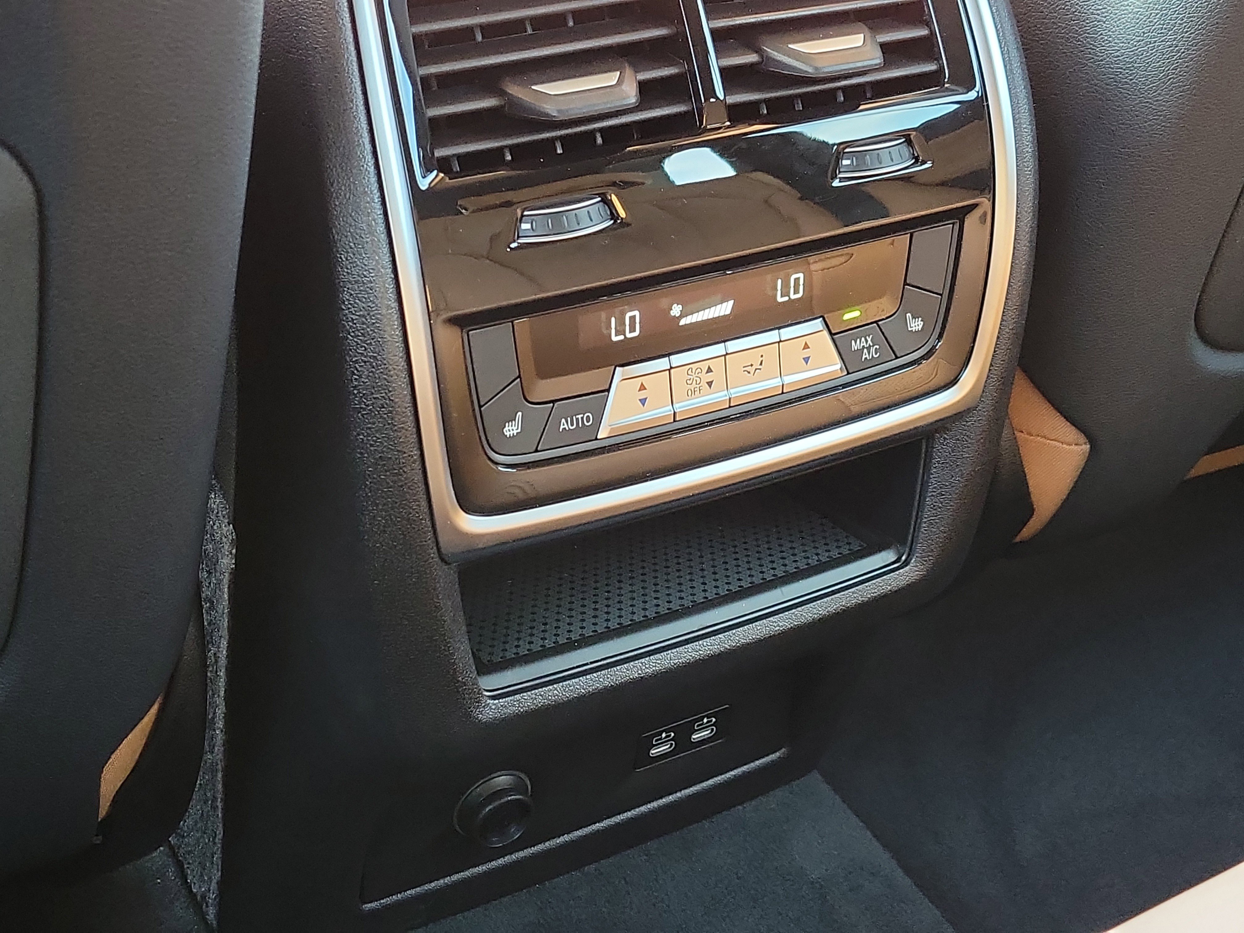 New 2026 BMW X5 sDrive40i image 13