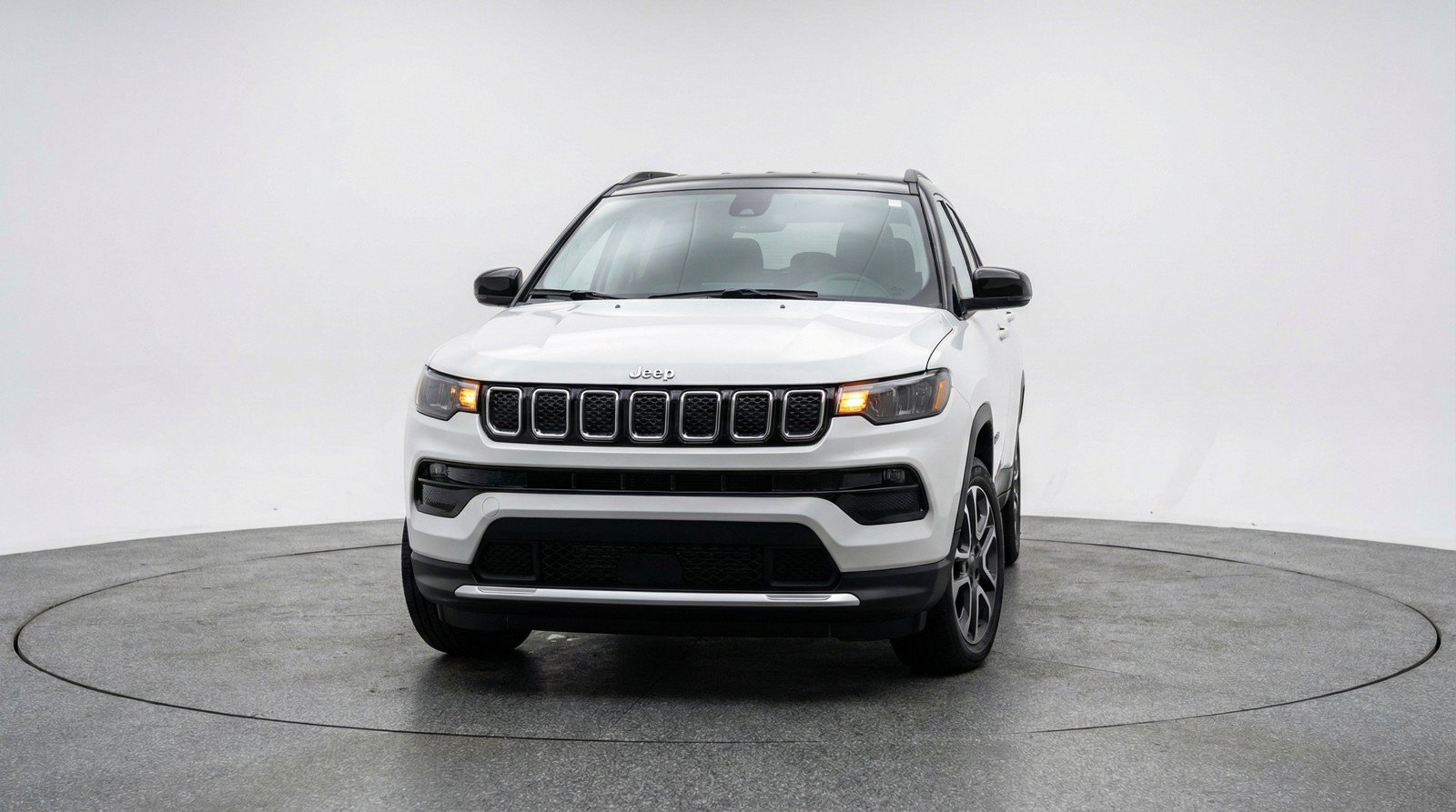 Used 2025 Jeep Compass Limited AWD/4WD image 2