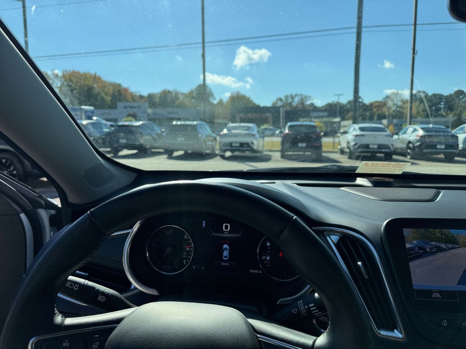 Used 2024 Chevrolet Malibu LT image 34