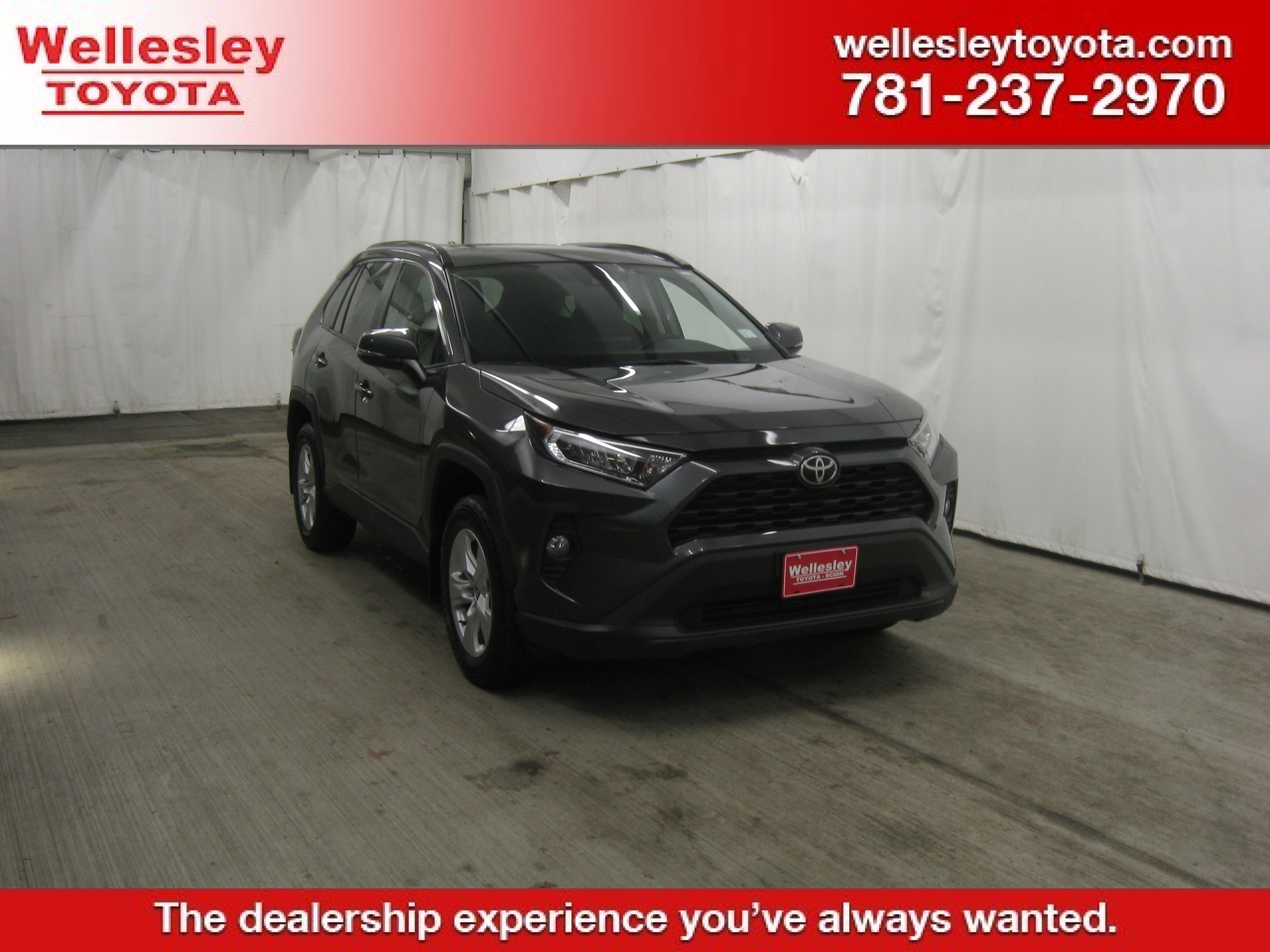 Used 2021 Toyota RAV4 XLE w/ Convenience Package image 1