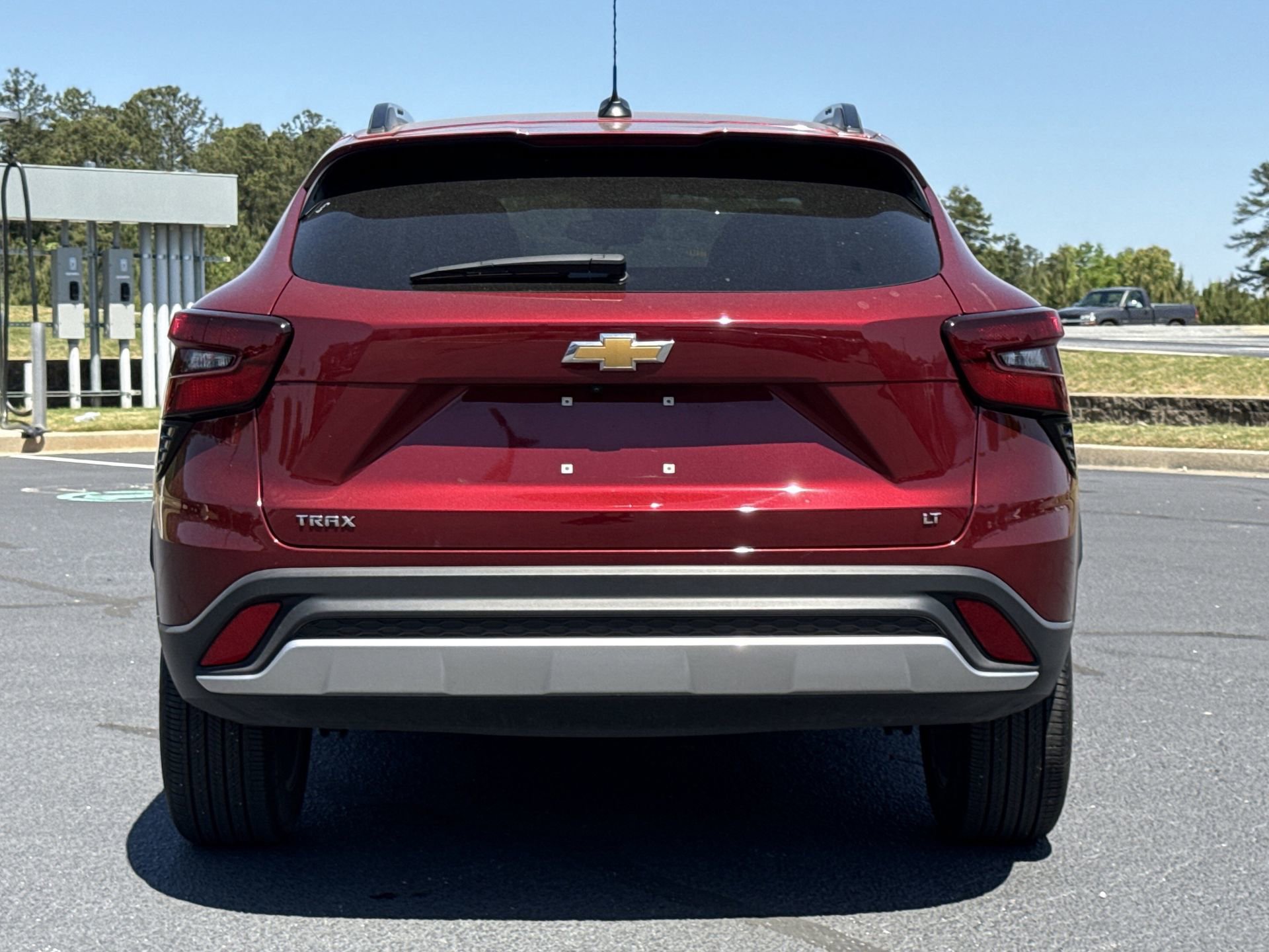 Used 2025 Chevrolet Trax LT w/ LT Convenience Package FWD image 21