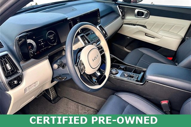 Certified 2023 Kia Sorento SX Prestige image 13