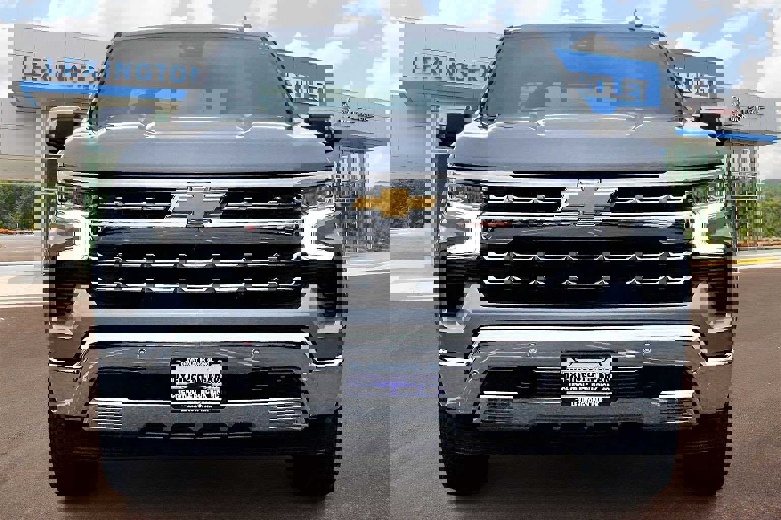 Used 2024 Chevrolet Silverado 1500 LTZ image 3