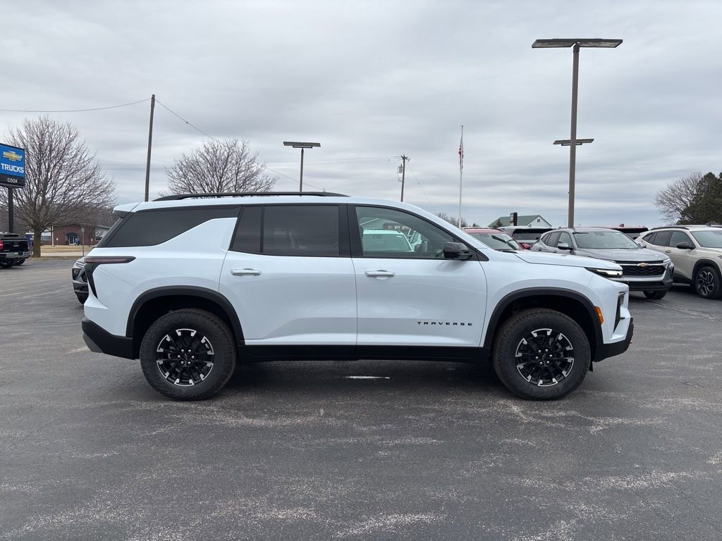 New 2026 Chevrolet Traverse Z71 w/ Driver Confidence Package image 3