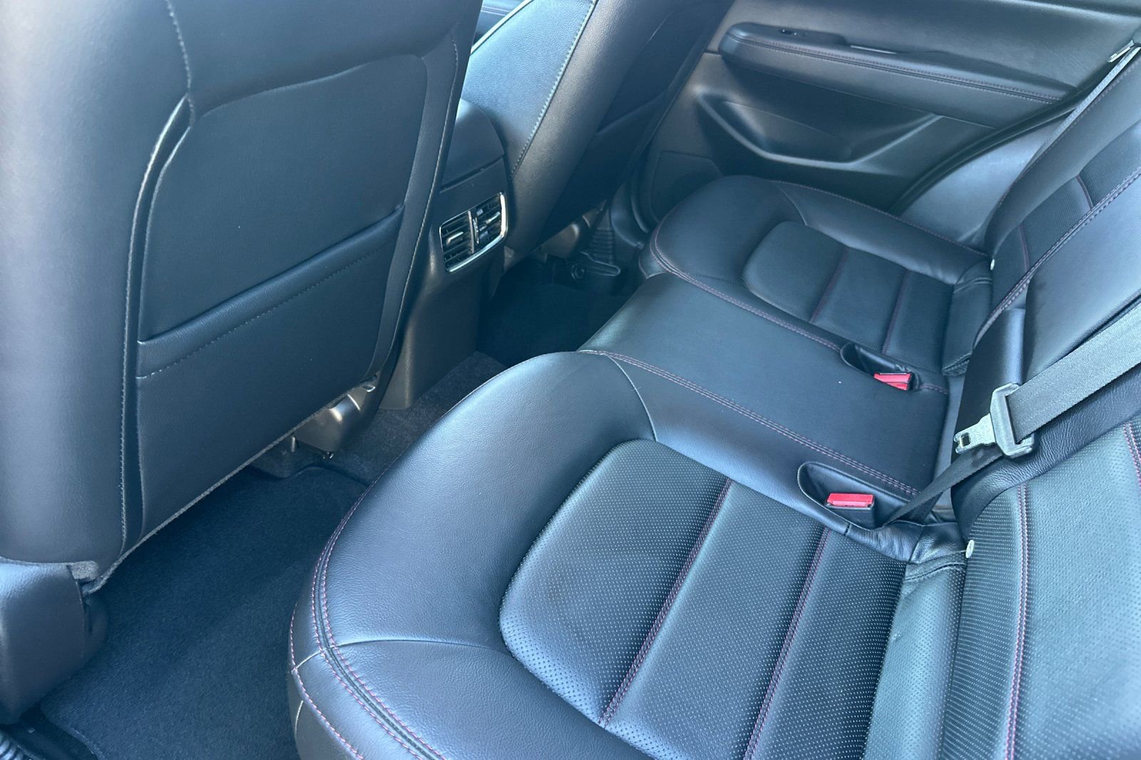 Used 2023 MAZDA CX-5 Carbon Edition image 14