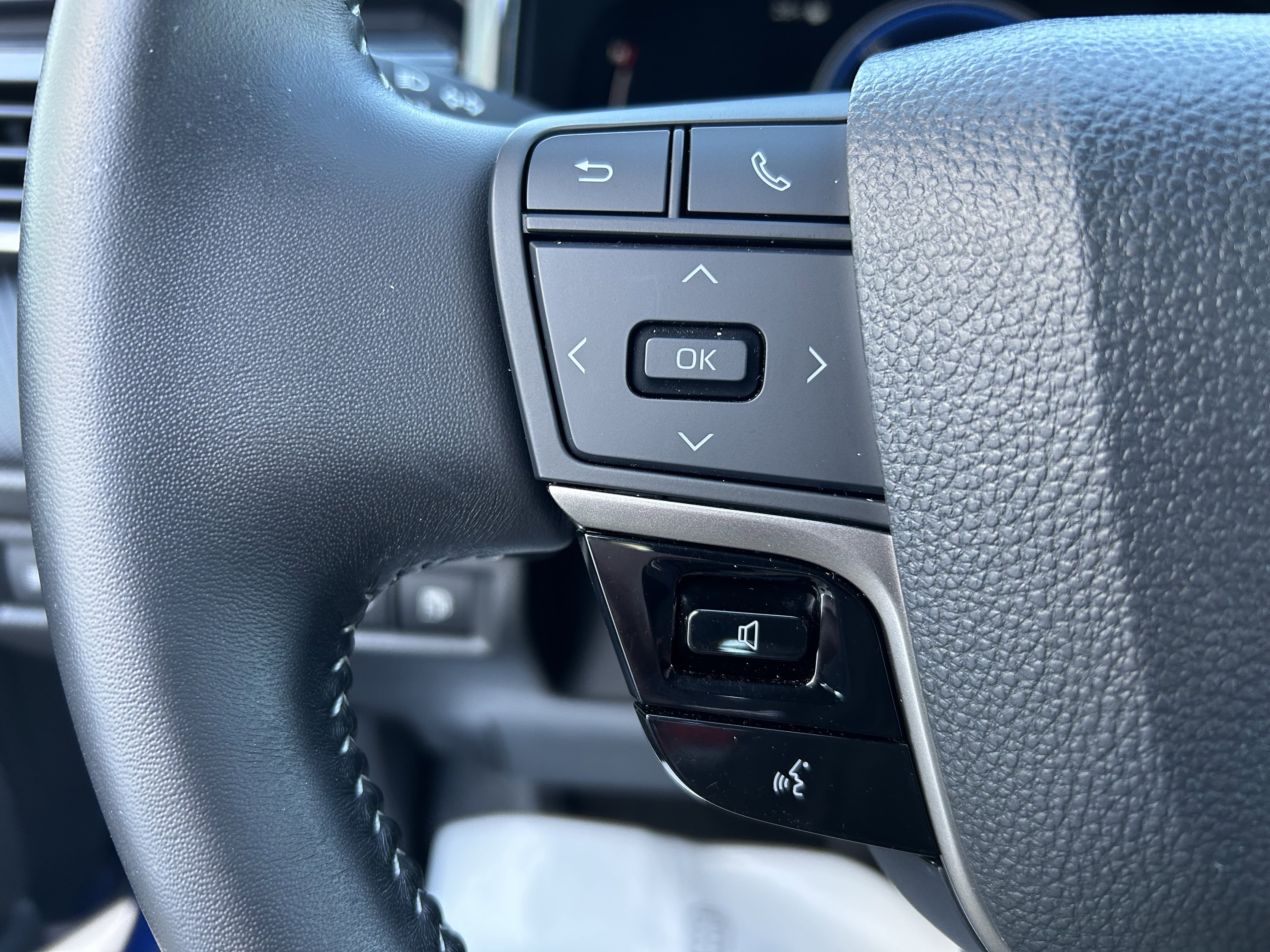 Certified 2025 Toyota Camry SE image 23