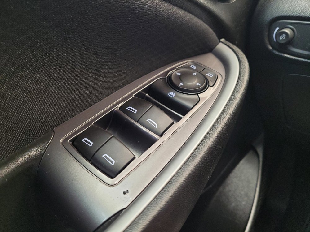 Used 2021 Chevrolet Malibu LS FWD image 25