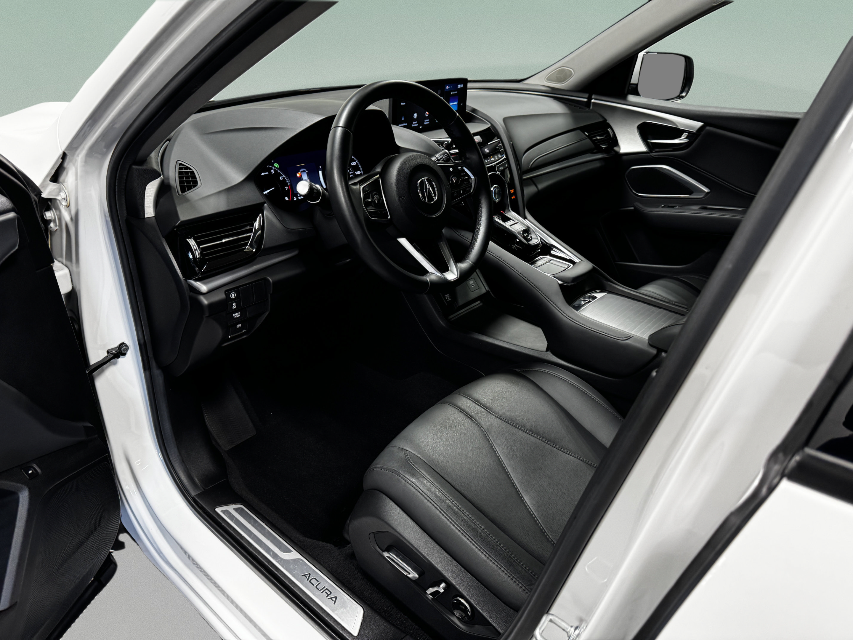Used 2024 Acura RDX SH-AWD image 9