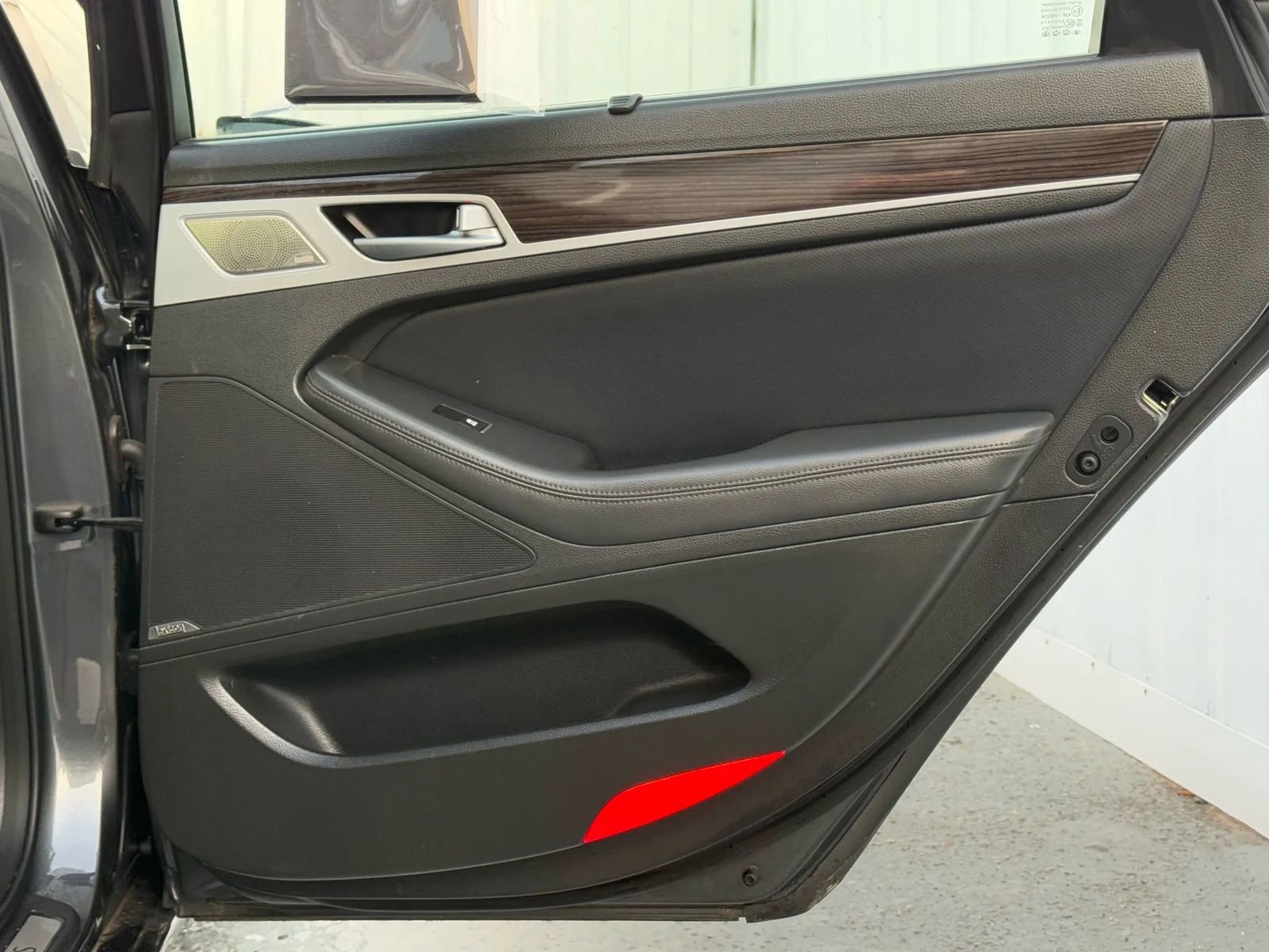 Used 2018 Genesis G80 3.8 w/ Option Group 02 image 16