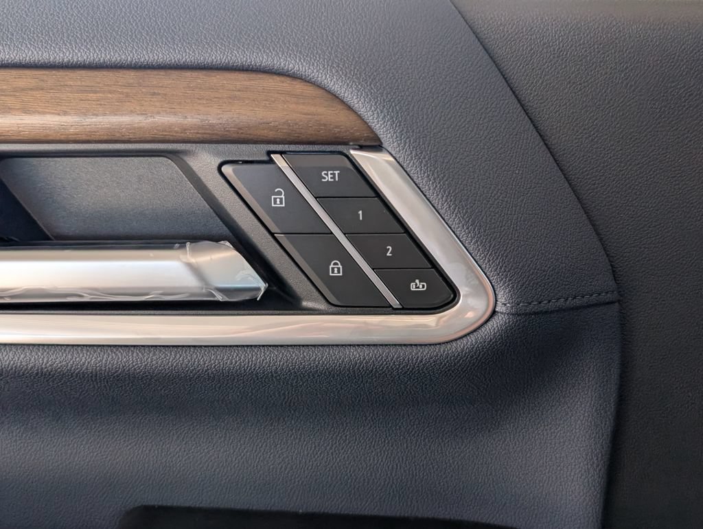 New 2026 Chevrolet Silverado 3500 High Country w/ High Country Premium Package AWD/4WD image 13
