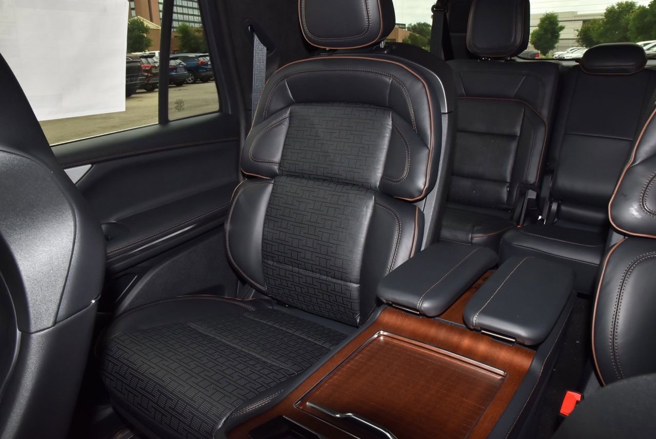 New 2026 Lincoln Navigator L Black Label AWD/4WD image 20