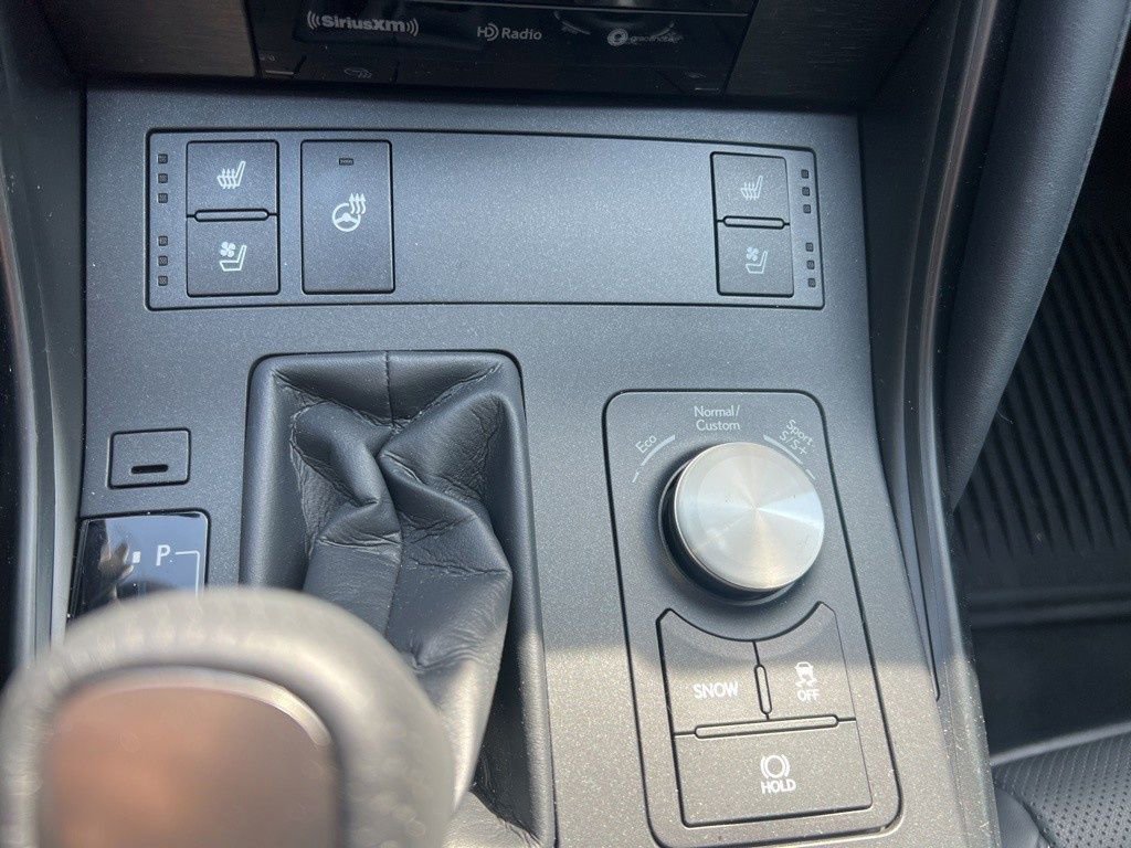 Used 2025 Lexus IS 500 500 F SPORT Performance image 33