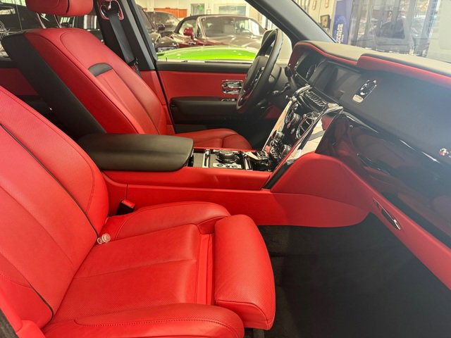 Used 2019 Rolls-Royce Cullinan AWD/4WD image 21