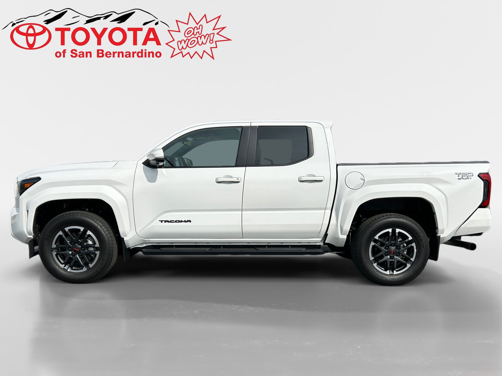 New 2024 Toyota Tacoma TRD Sport w/ TRD Sport Premium Package AWD/4WD image 2