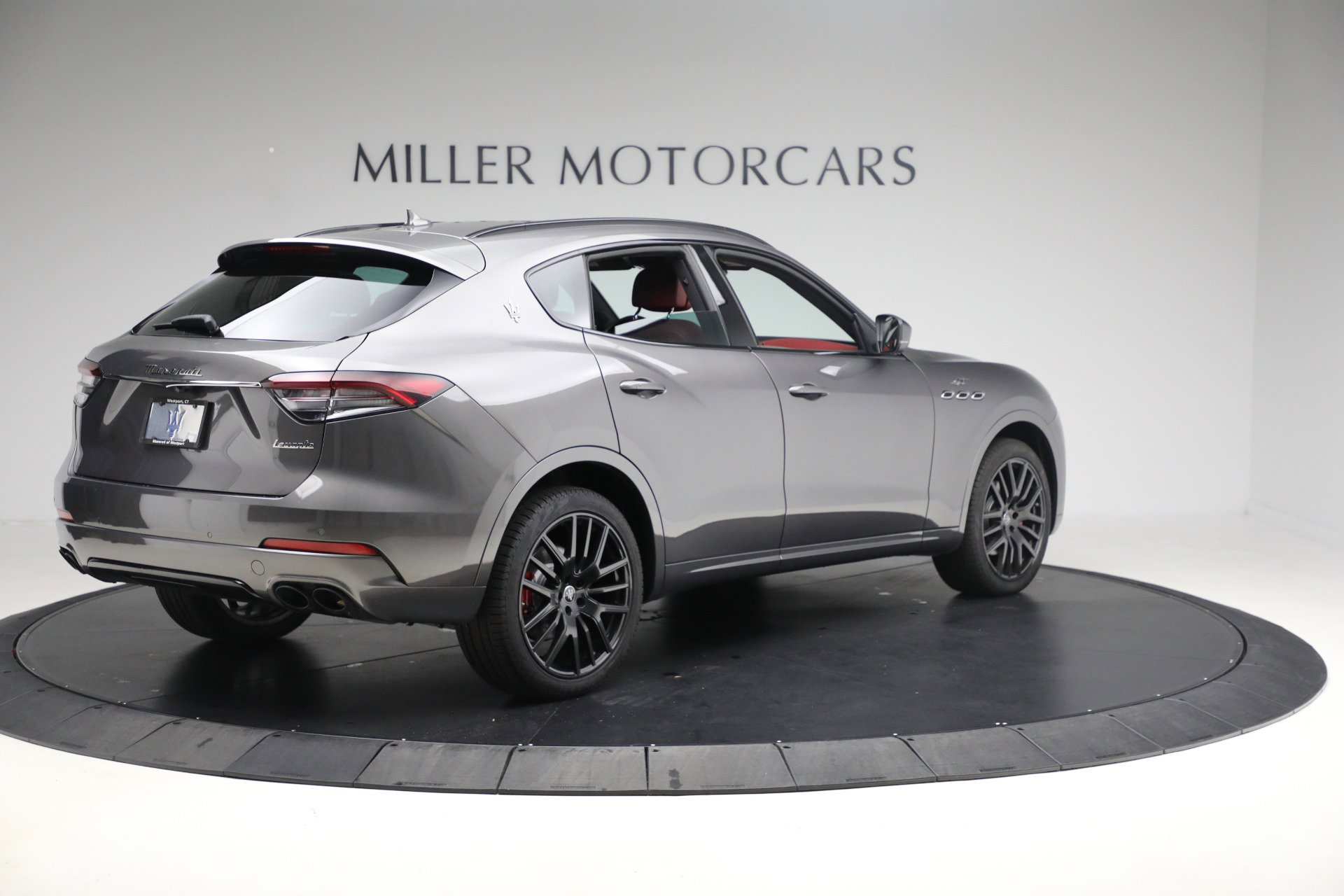 Certified 2022 Maserati Levante GT image 5