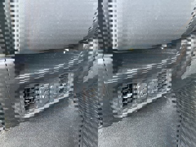 Used 2021 Chevrolet Silverado 1500 LT AWD/4WD image 22