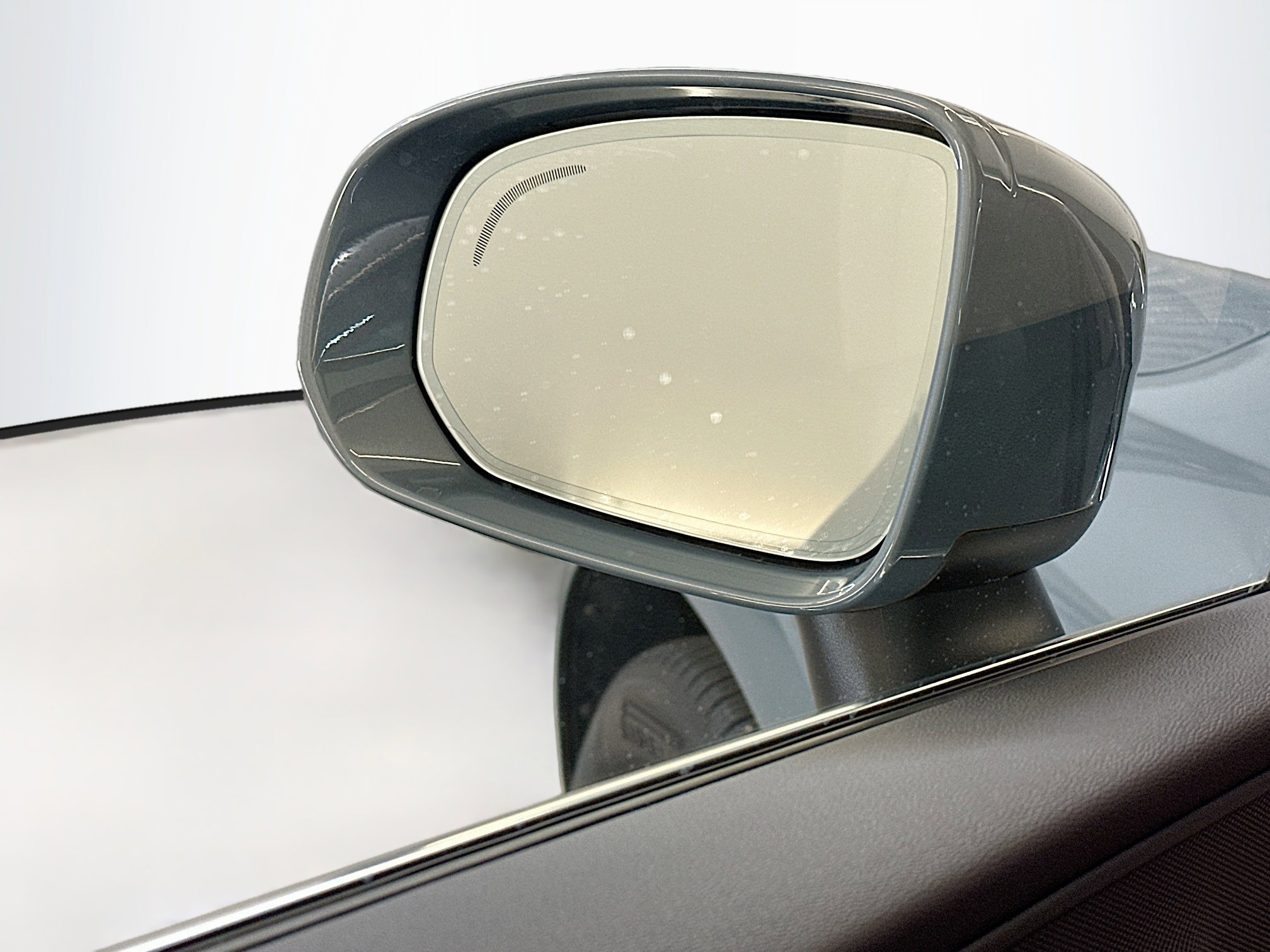 Used 2023 Volvo XC60 B5 Core image 16