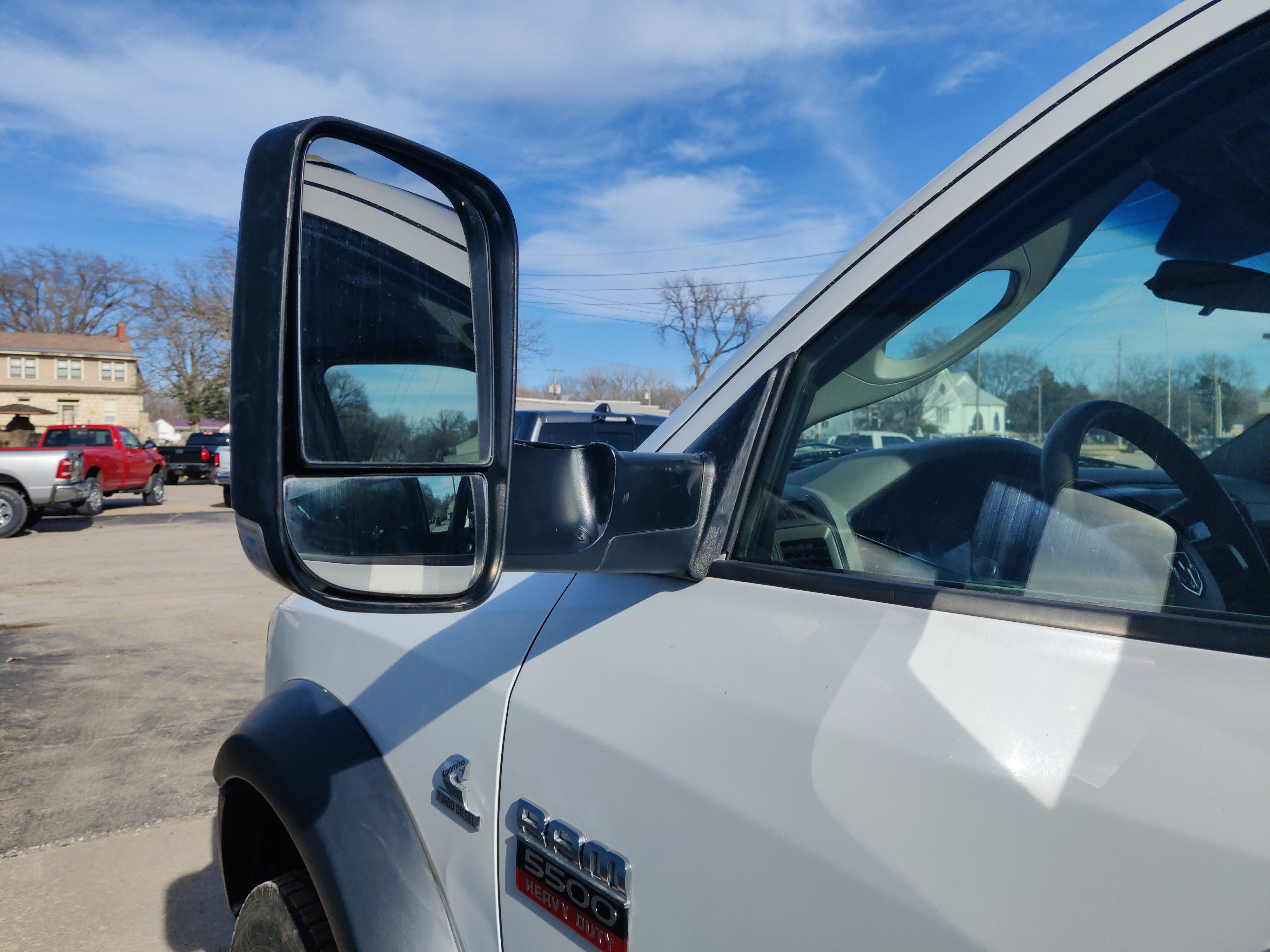 Used 2011 RAM 5500 ST image 10