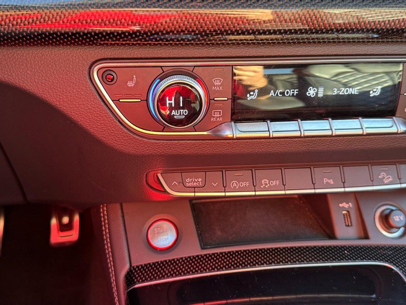 Used 2023 Audi SQ5 Premium Plus w/ Premium Plus Package image 22