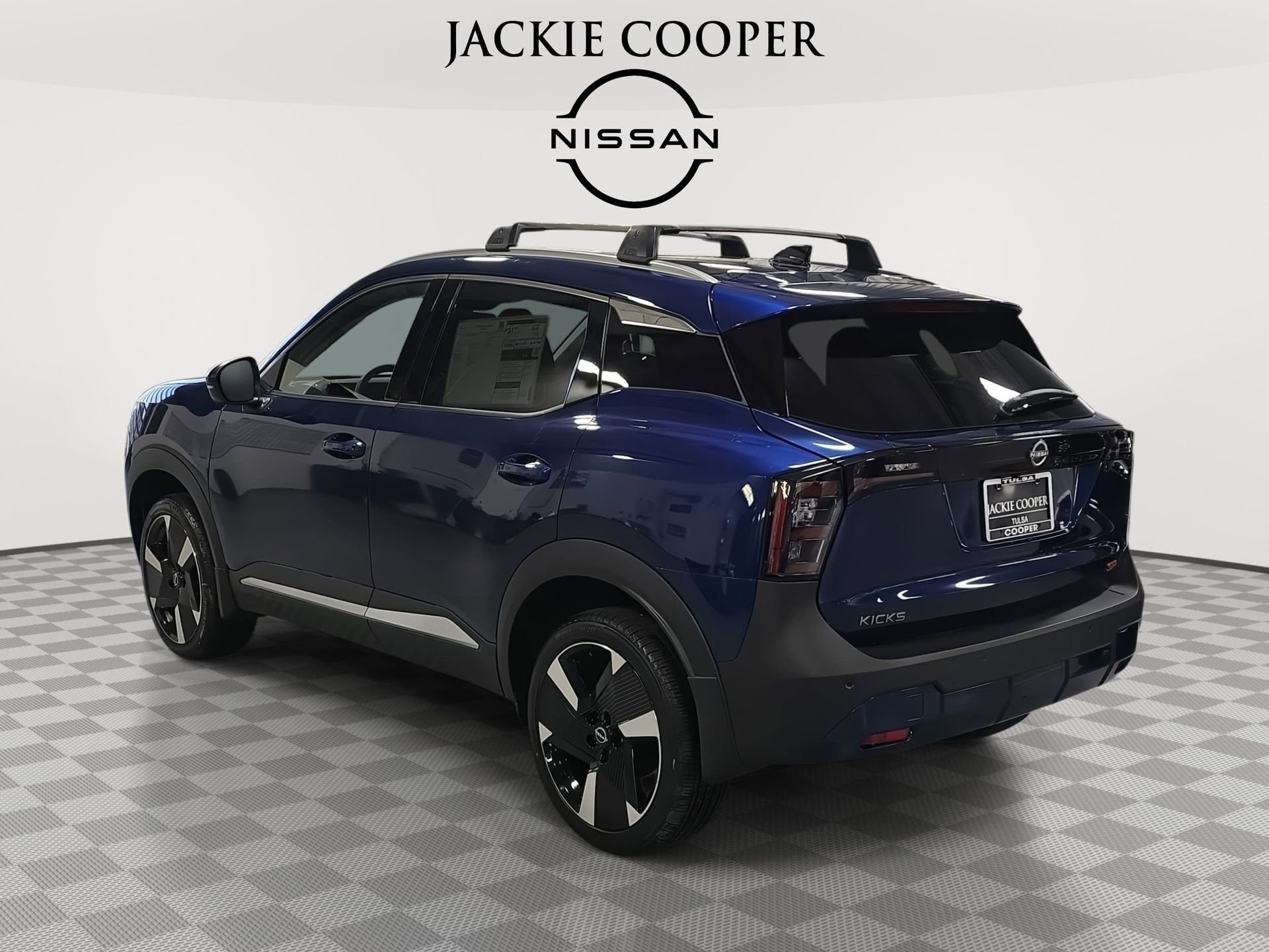 New 2026 Nissan Kicks SR w/ Cold Weather Package image 7