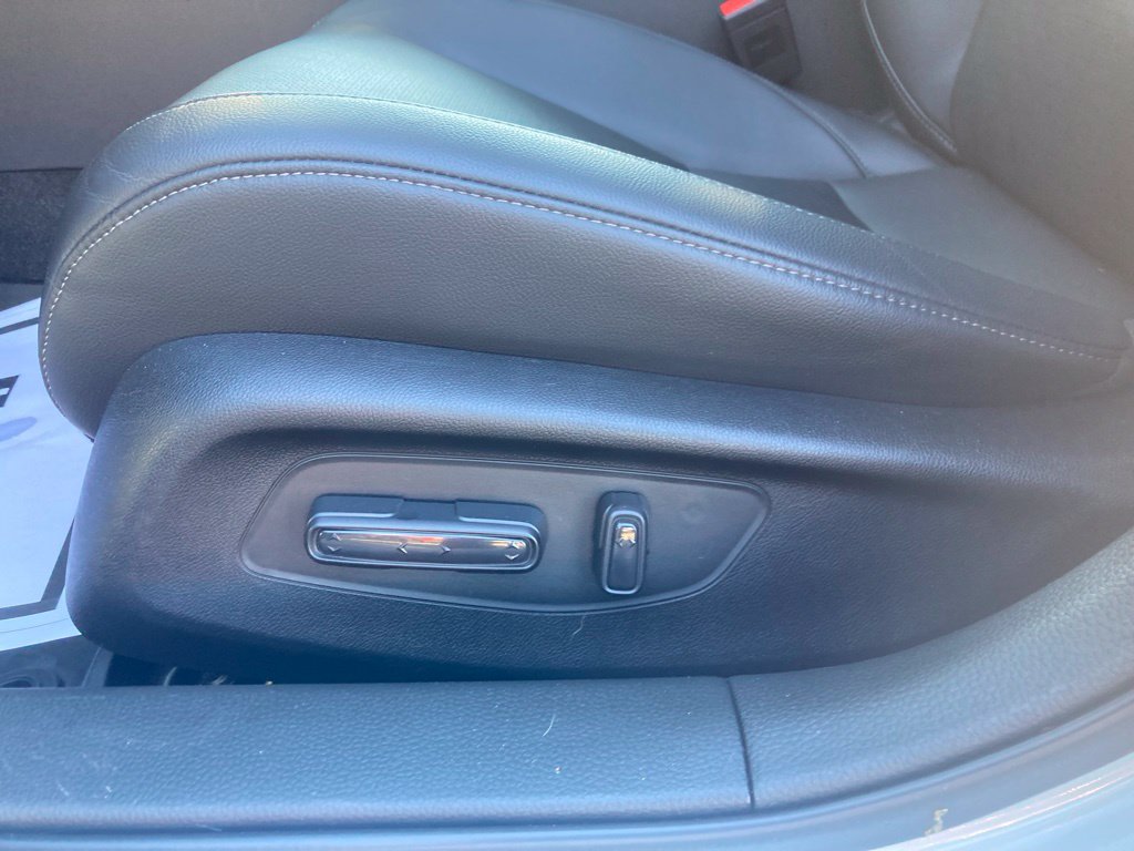 Used 2022 Honda Civic Touring image 5