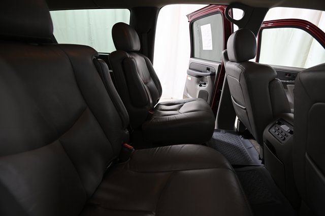 Used 2003 Chevrolet Suburban LT w/ LT Preferred Equipment Group image 26