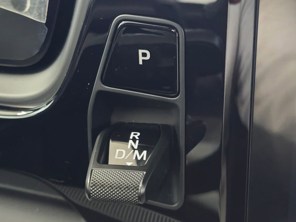 Certified 2025 Porsche Cayenne image 18