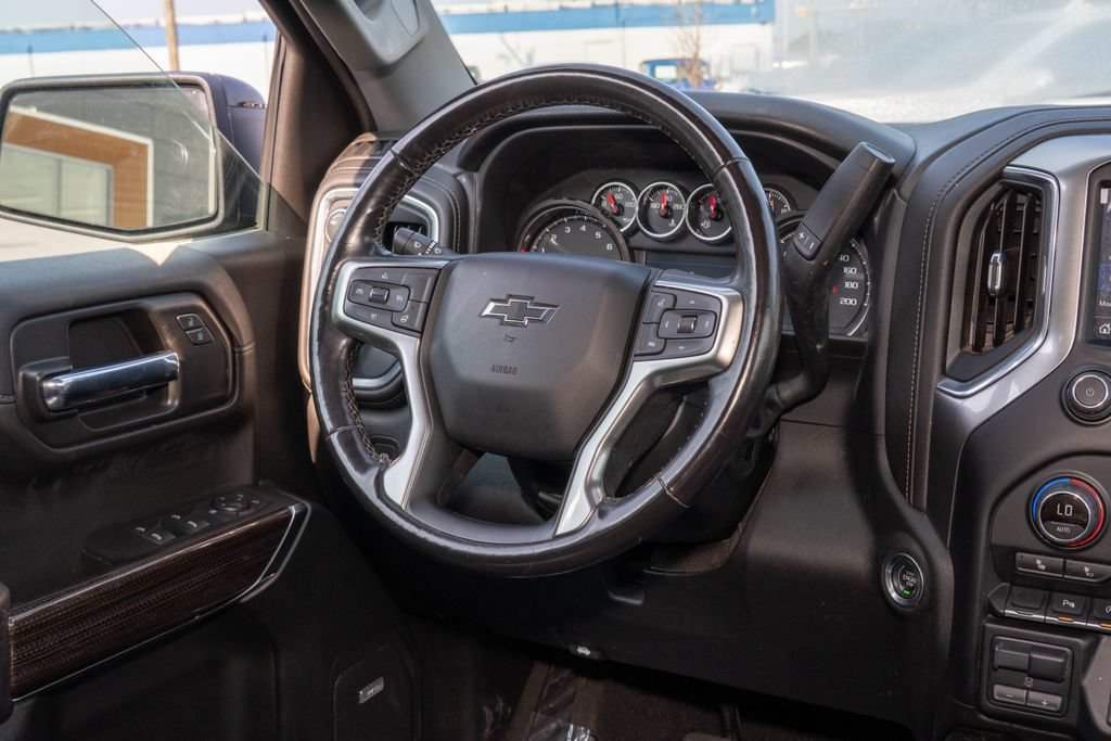Used 2021 Chevrolet Silverado 1500 LT Trail Boss w/ Convenience Package II AWD/4WD image 19