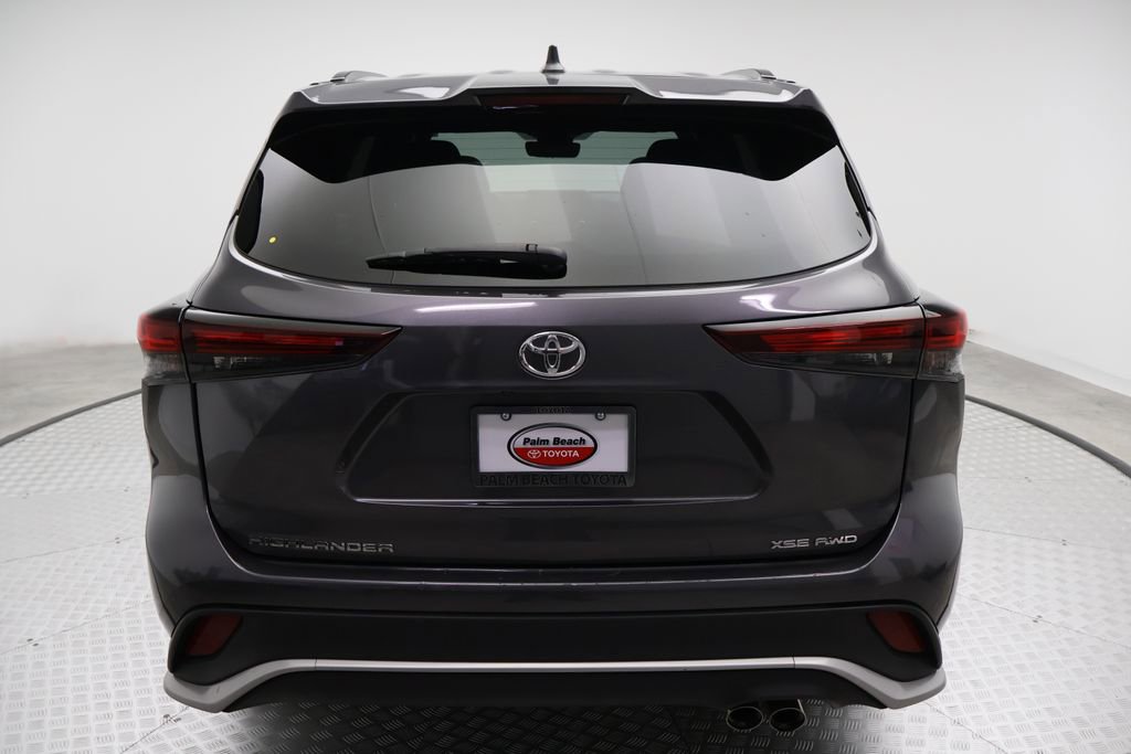 Used 2025 Toyota Highlander XSE image 10