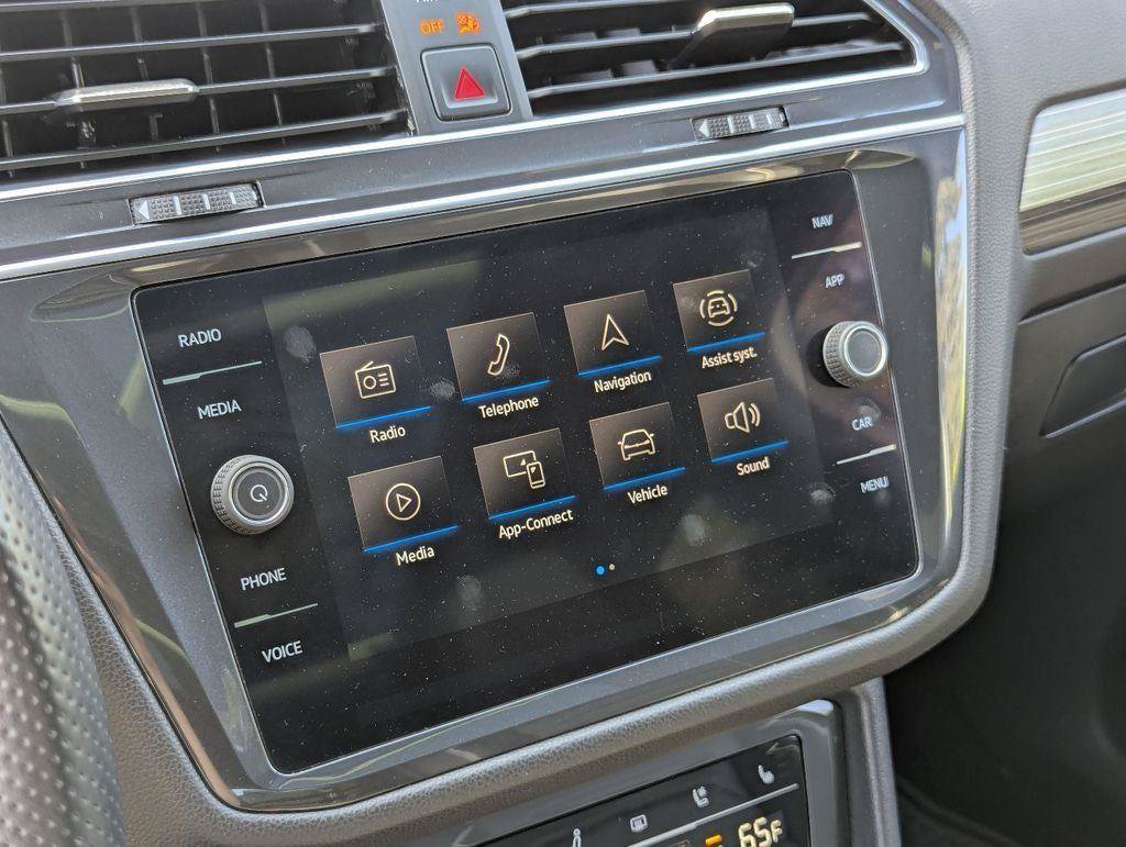 Used 2022 Volkswagen Tiguan SEL R-Line AWD/4WD image 19