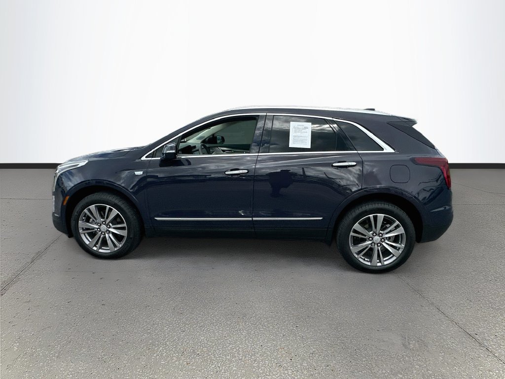 Used 2025 Cadillac XT5 Premium Luxury w/ LPO, Floor Liner Package FWD image 4