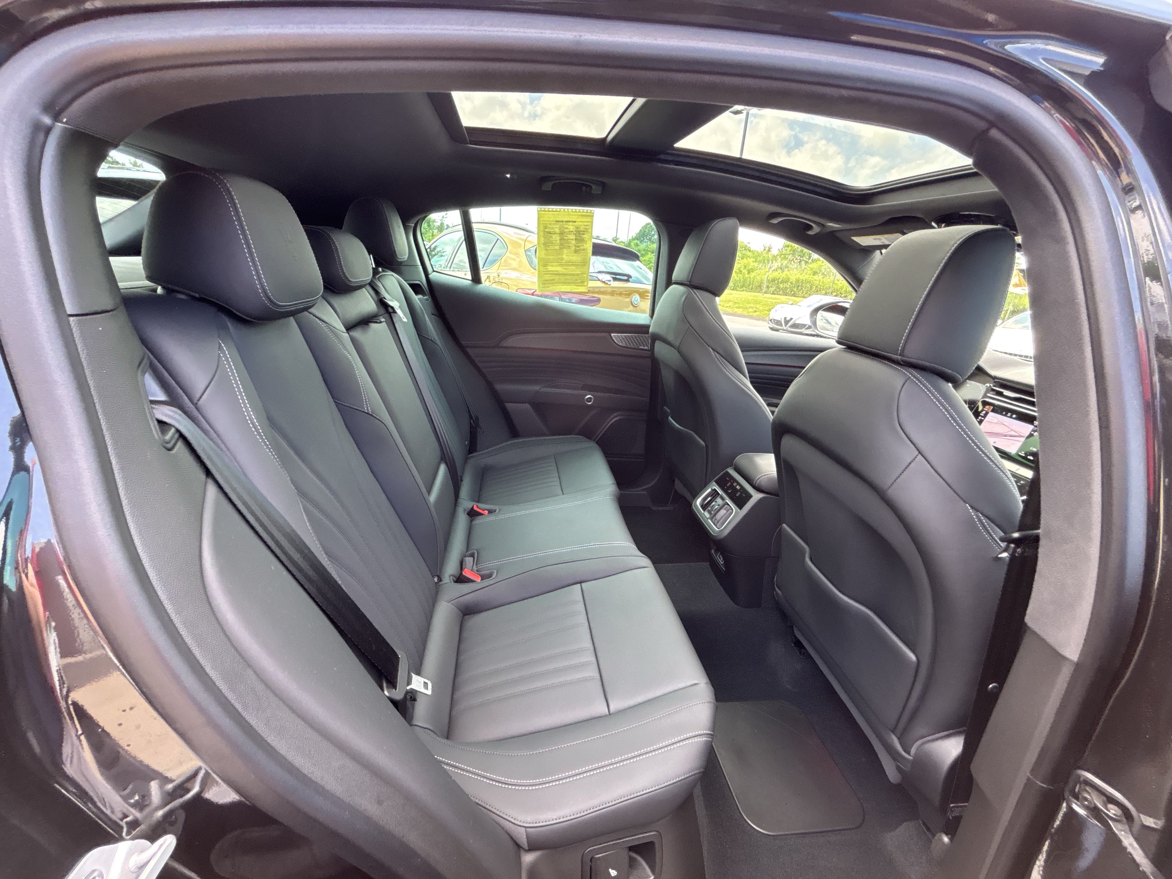 Used 2025 Maserati Grecale Folgore AWD/4WD image 46